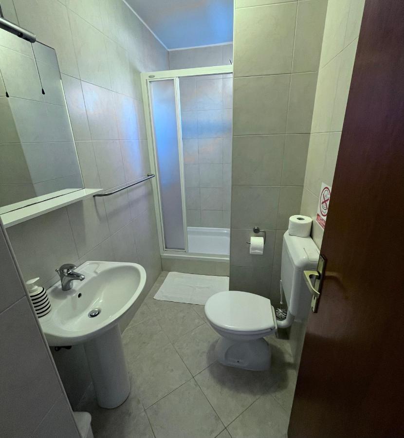 Apartments Suda ลุมบาร์ดา ภายนอก รูปภาพ