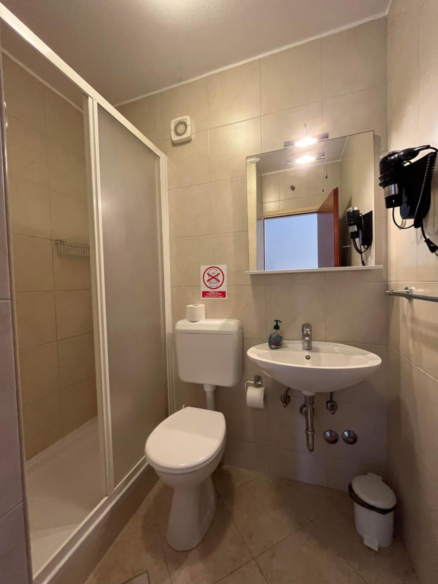 Apartments Suda ลุมบาร์ดา ห้อง รูปภาพ